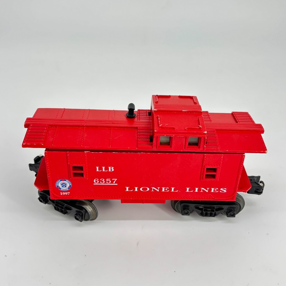 VTG Lionel Caboose Red 6357 Lionel Lines SP-Type O-Gauge Train Car Collectible